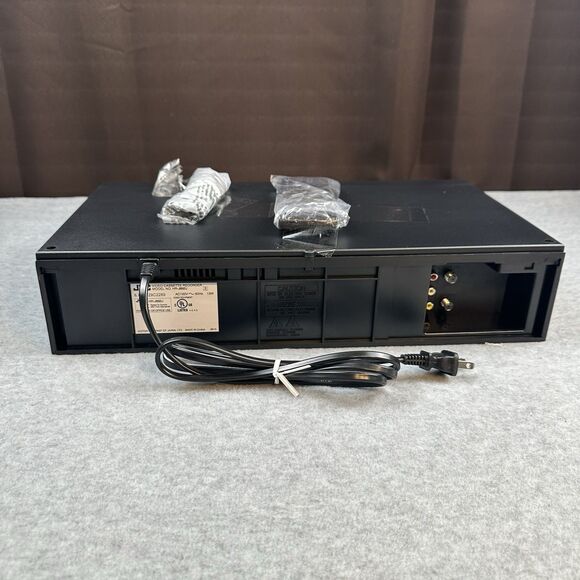 JVC Stereo Video Cassette Recorder VCR Black HR-J692U Hi-Fi SQPB Remote - Picture 10 of 14